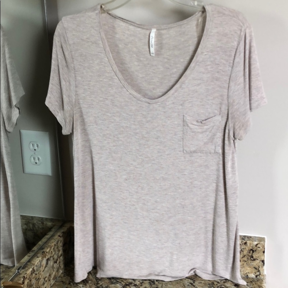 Simple White Essential Everyday Flowy Shirt